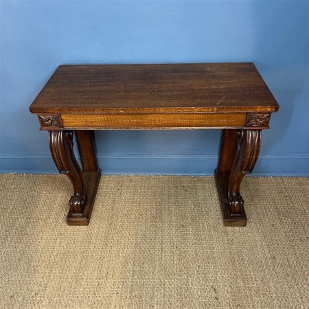 http://www.macintoshantiques.co.uk/web/images/stock4250-4300/smart_thumbs/ma4269 d_thumb_medium0_450.jpg
